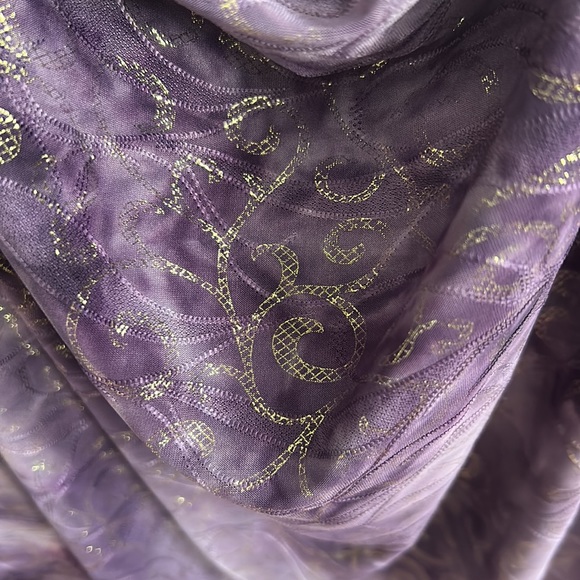 Sleeveless dressy top by DressBarn. Size M. Gold & purple. - Picture 3 of 6